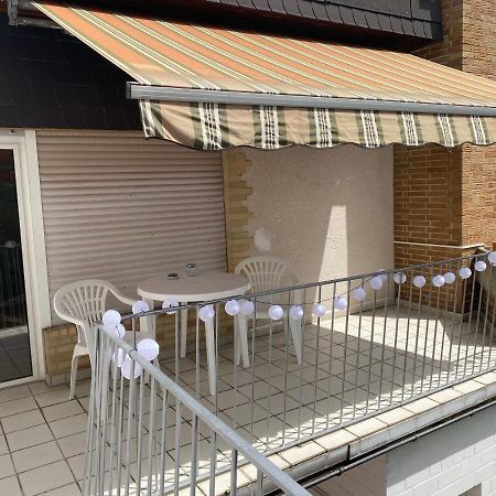 Schoenes Ferienhaus&Monteurzimmer Direkt In Lich, Ruhige&Zentrale Lage ภายนอก รูปภาพ