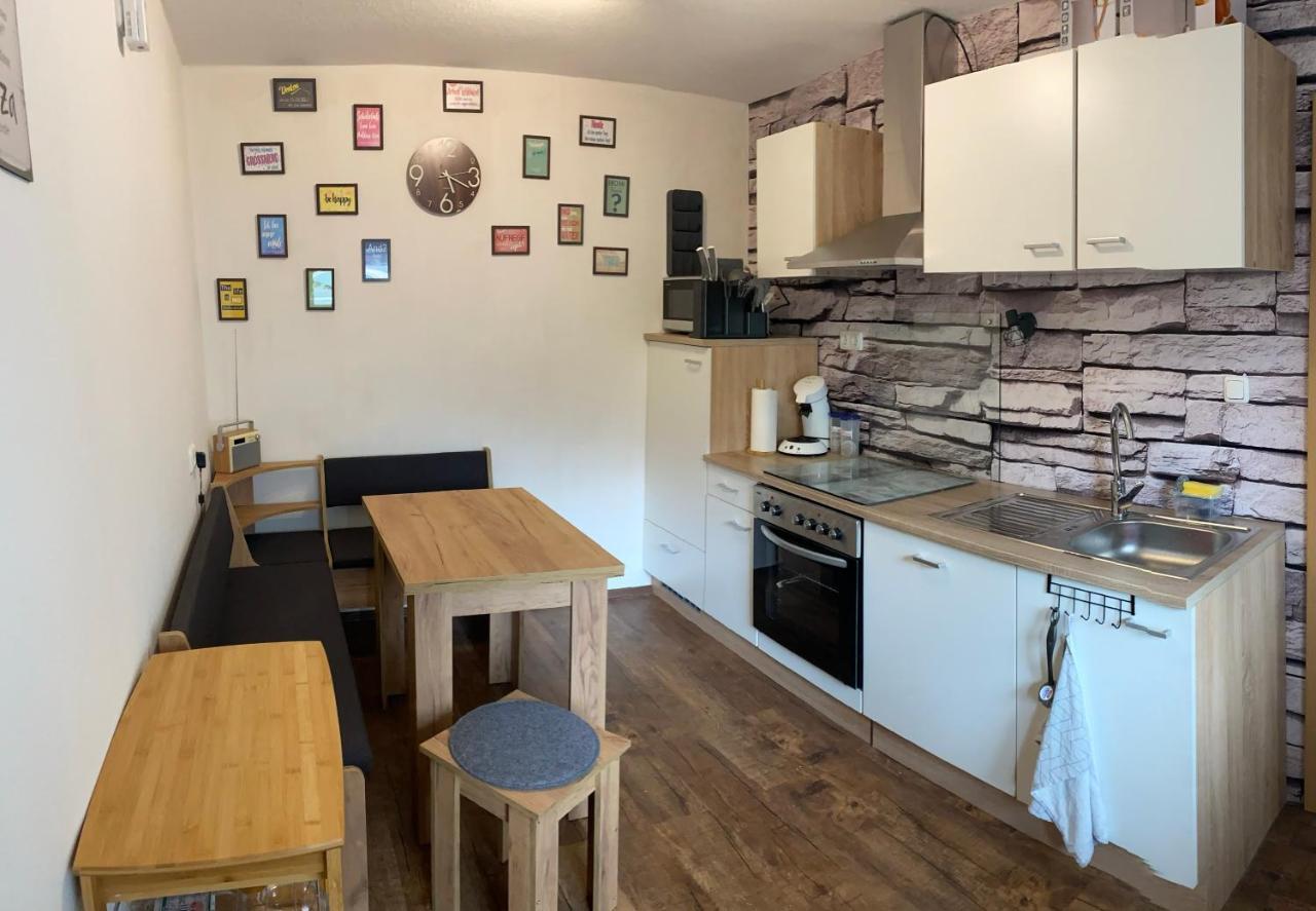 Schoenes Ferienhaus&Monteurzimmer Direkt In Lich, Ruhige&Zentrale Lage ภายนอก รูปภาพ