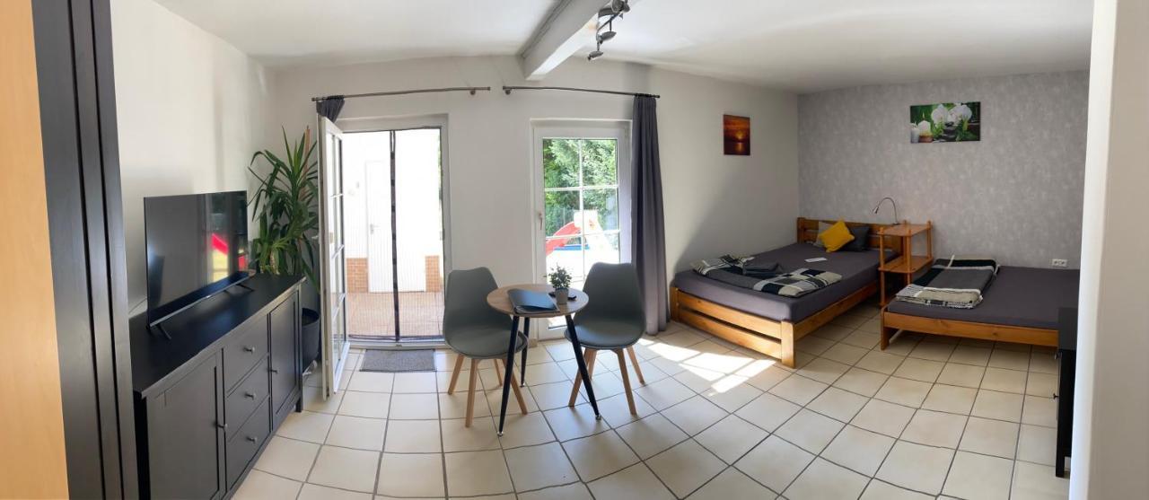 Schoenes Ferienhaus&Monteurzimmer Direkt In Lich, Ruhige&Zentrale Lage ภายนอก รูปภาพ